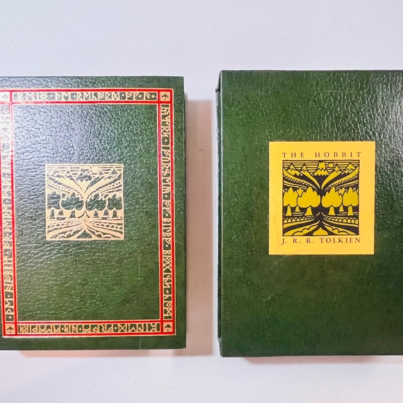 J.R.R. Tolkien's "THE HOBBIT" Book 1966 Collector Hardcover Edition w/ Slipcase - Picture 3 of 4